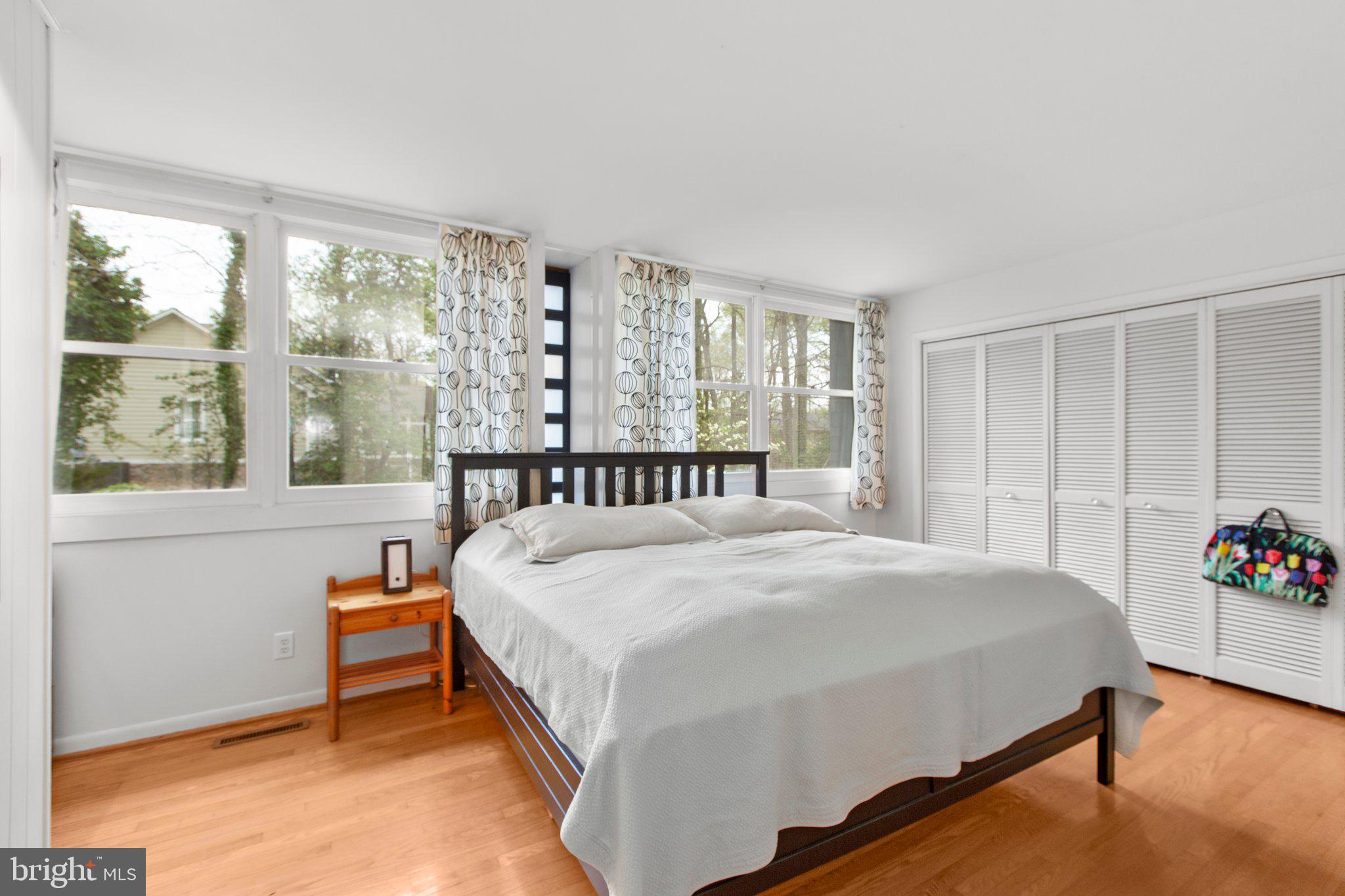 103 Lake Shore Dr