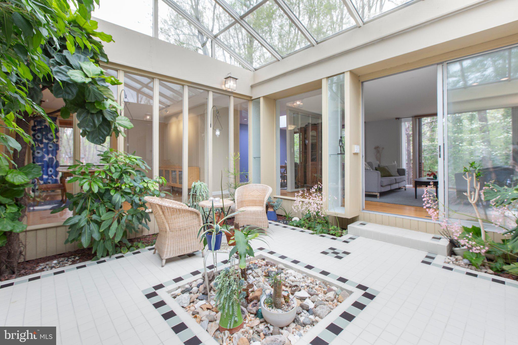 103 Lake Shore Dr