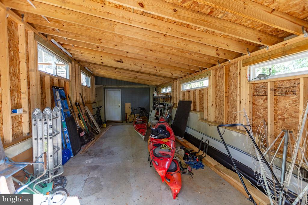 103 Lake Shore Dr
