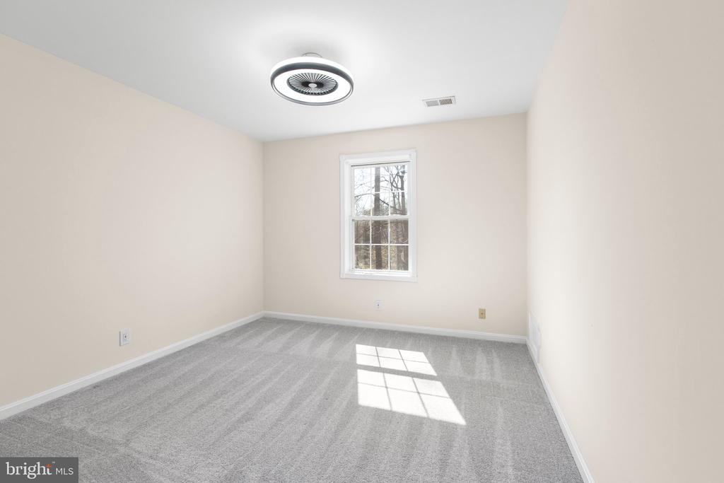 153 Harwill Dr