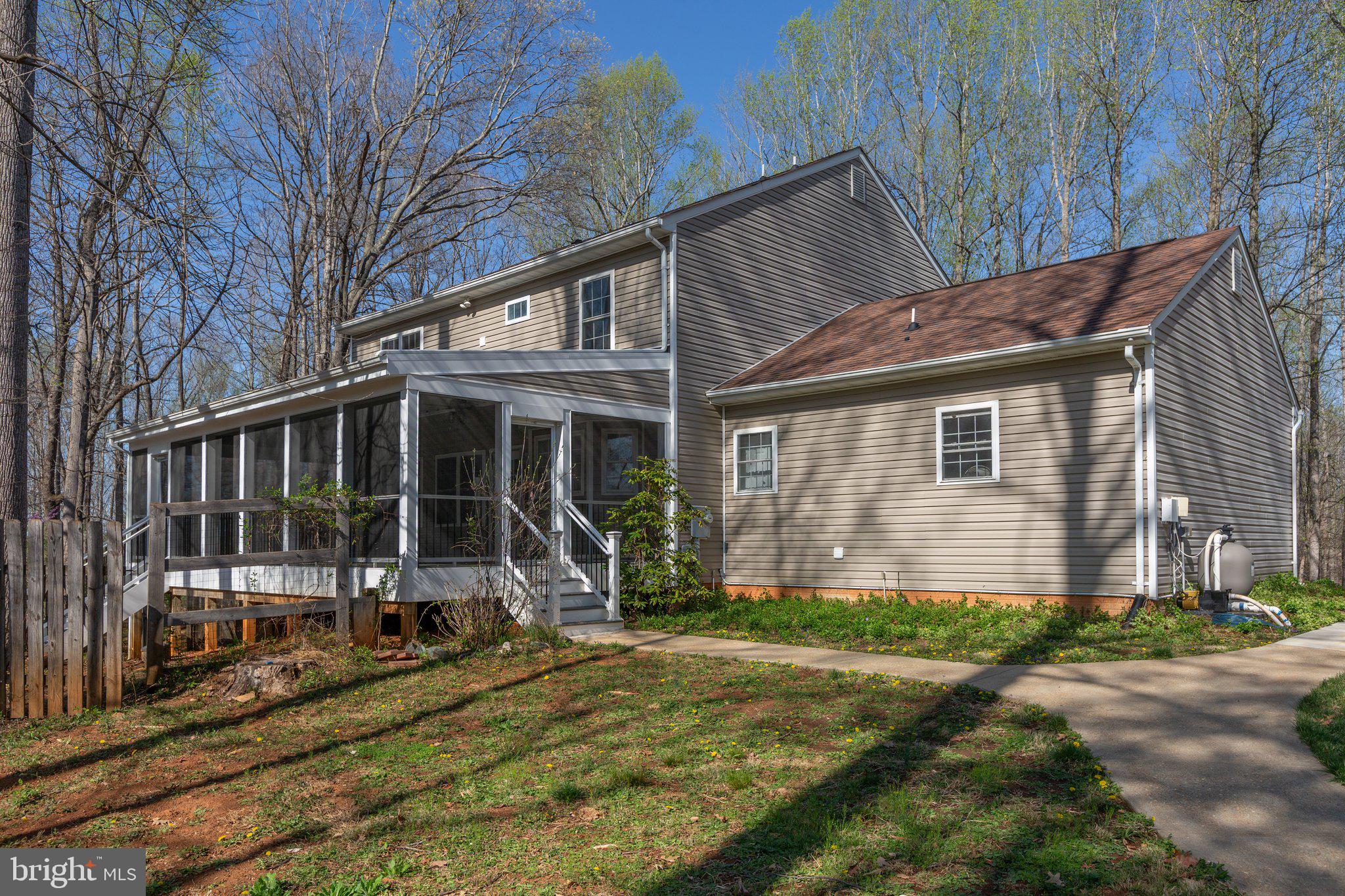 153 Harwill Dr