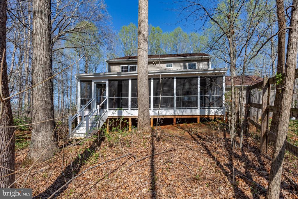 153 Harwill Dr