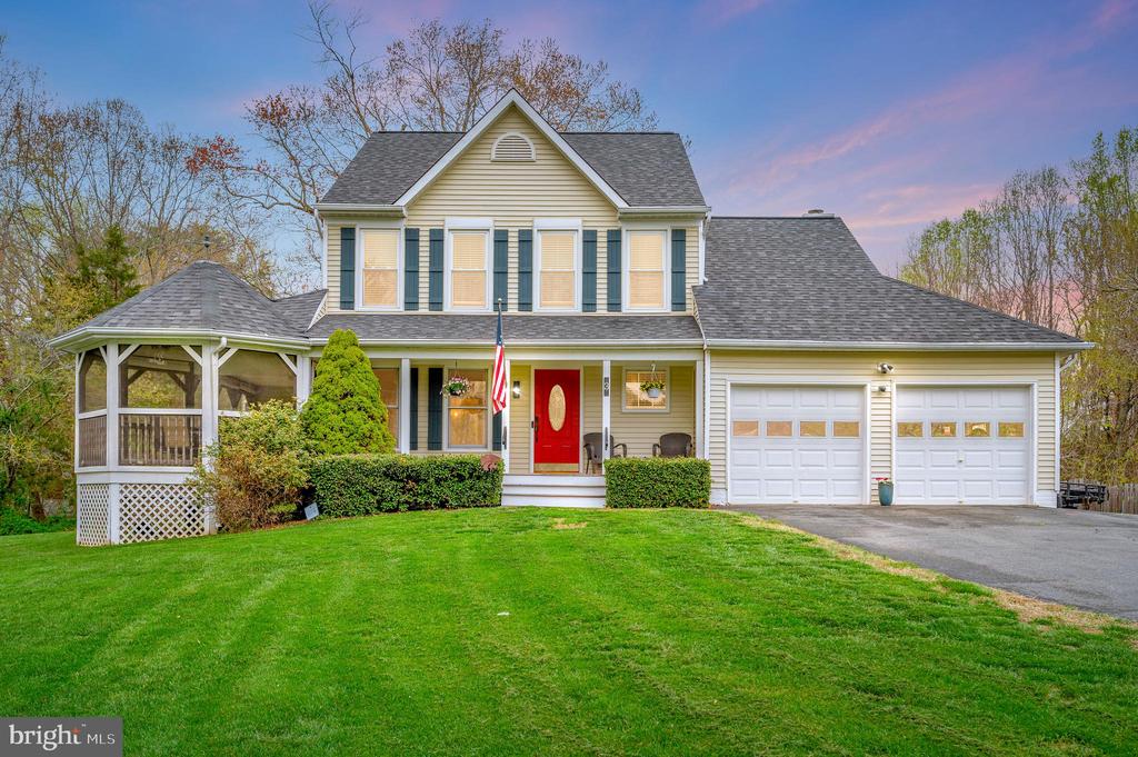 3 Hay Barn Rd