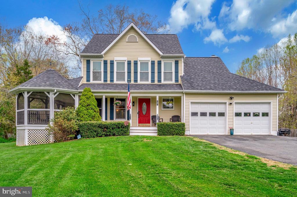3 Hay Barn Rd