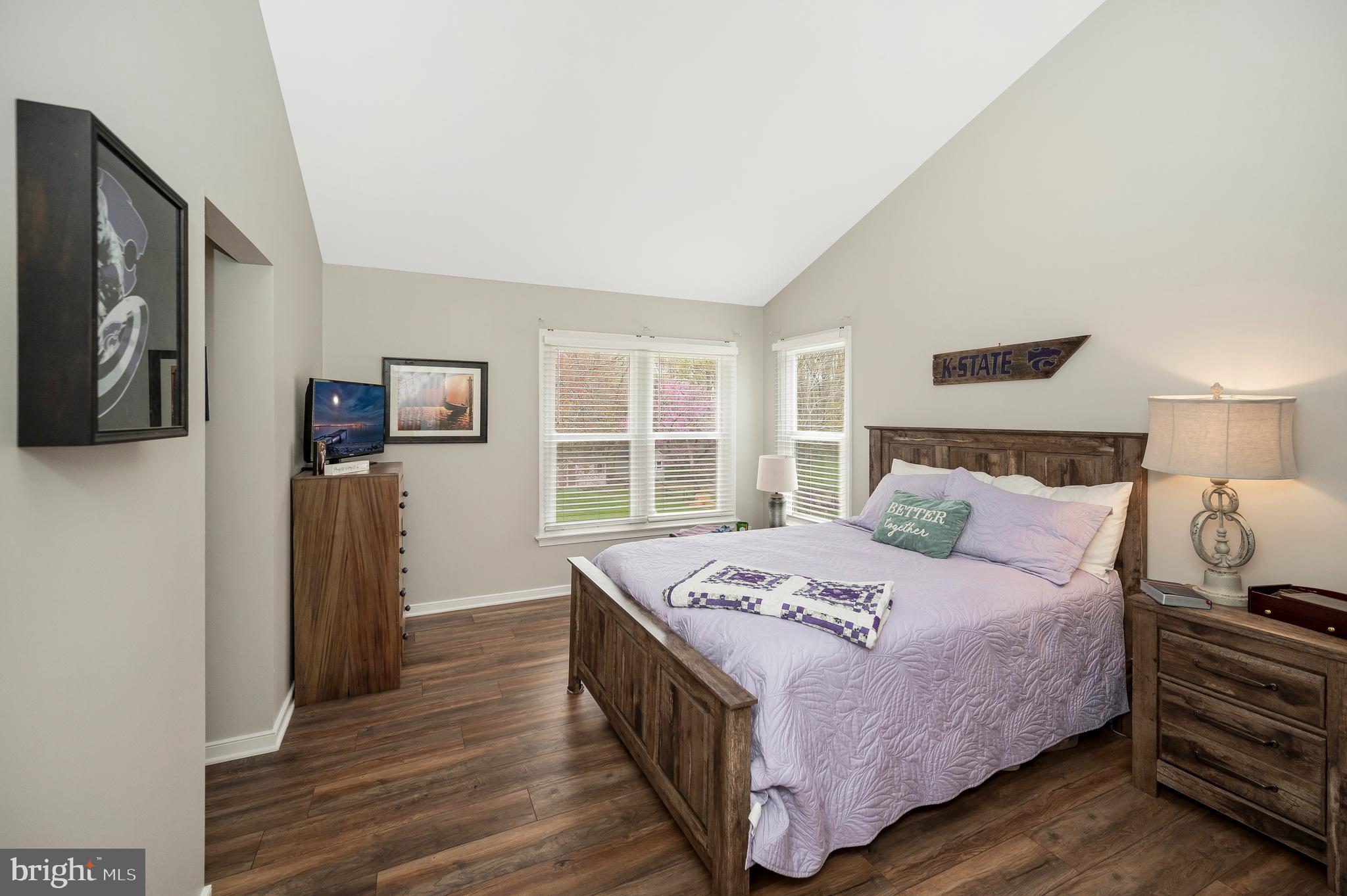 3 Hay Barn Rd