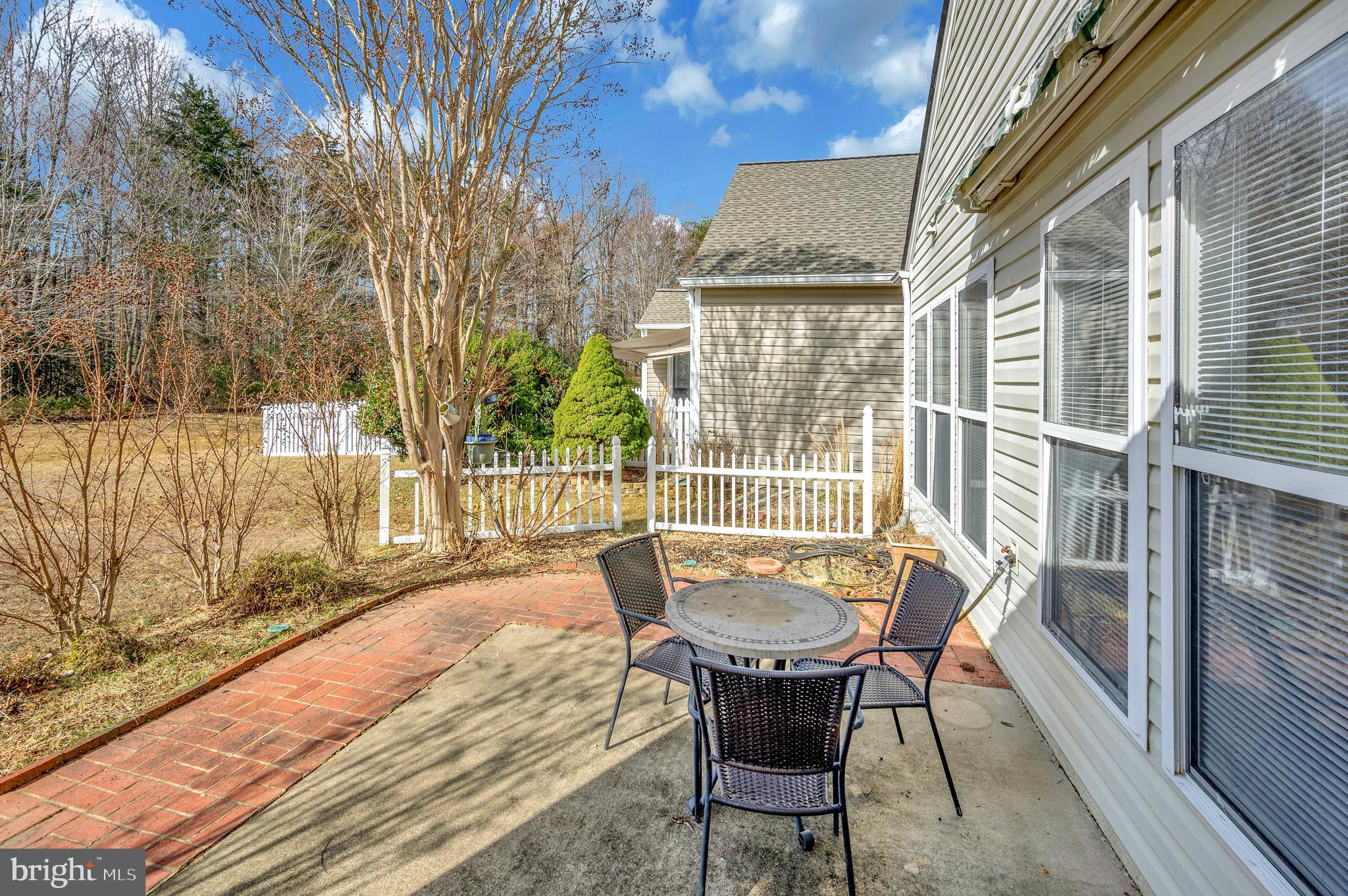 36 Chantilly Pl