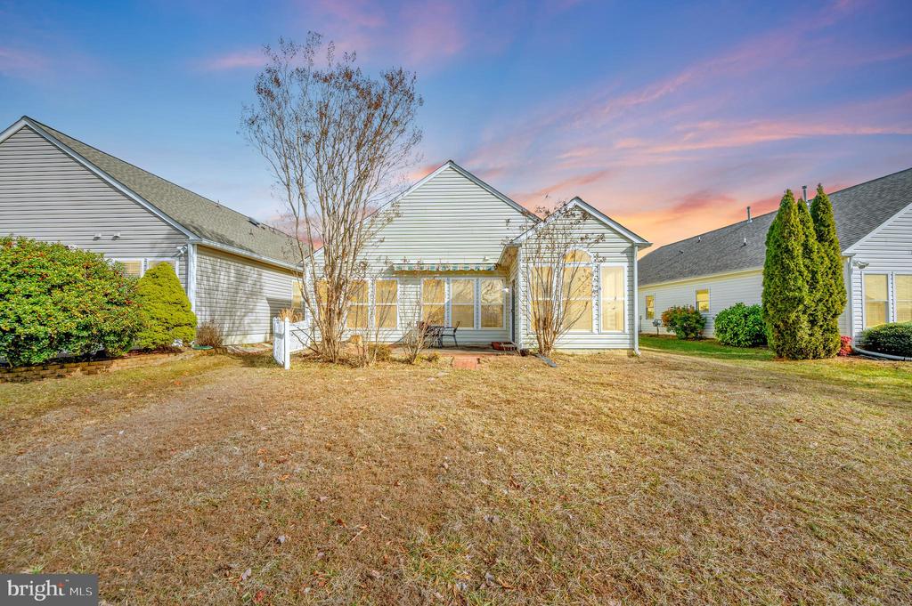 36 Chantilly Pl