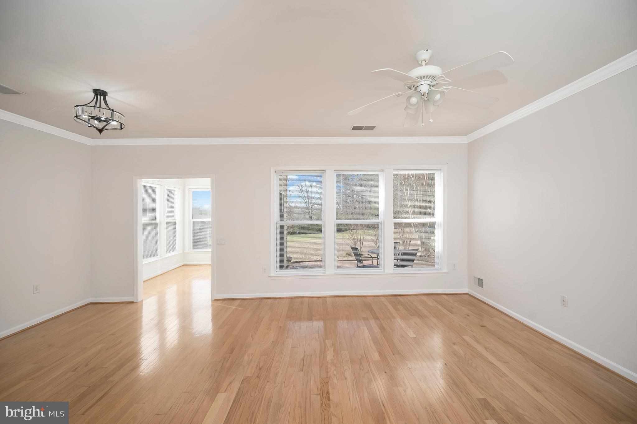 36 Chantilly Pl