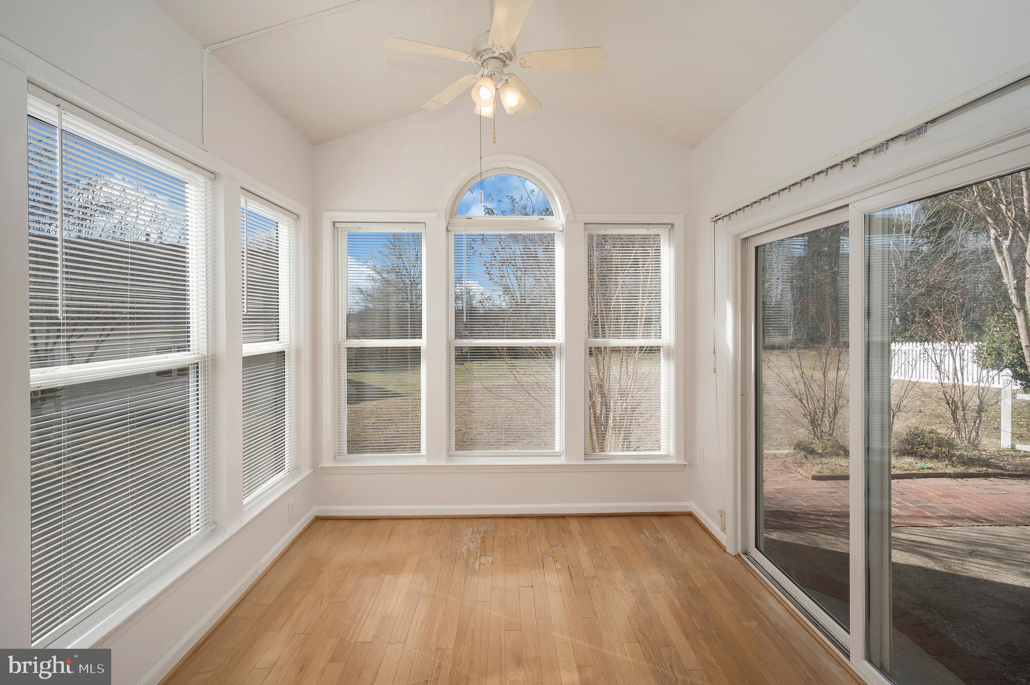 36 Chantilly Pl