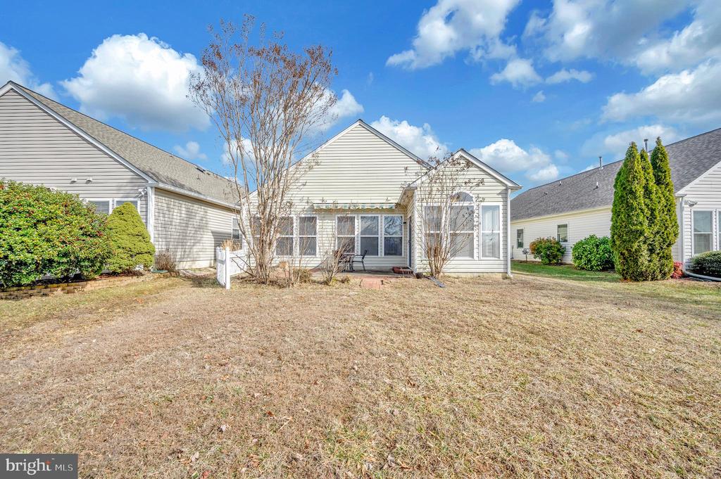 36 Chantilly Pl