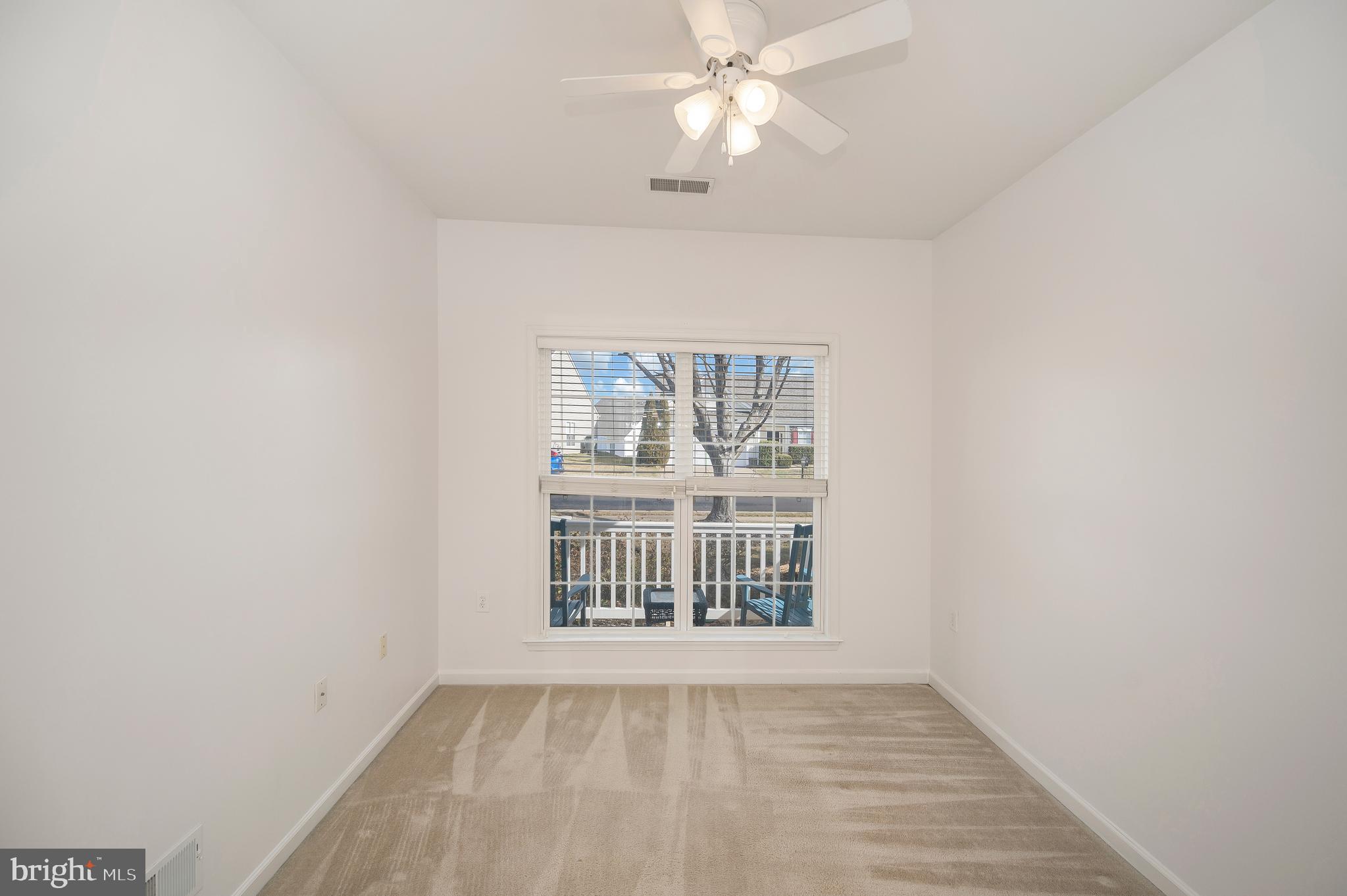 36 Chantilly Pl