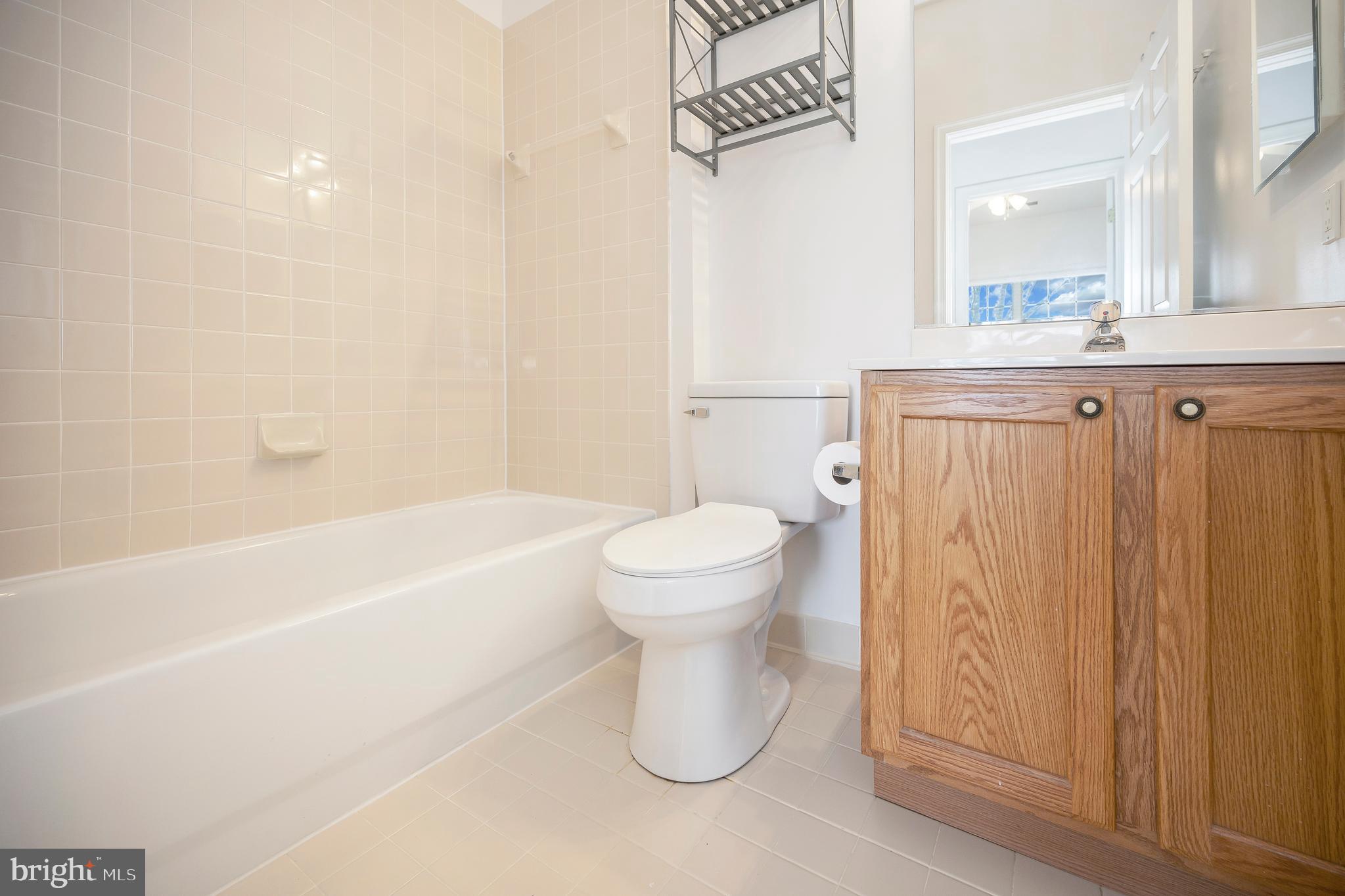 36 Chantilly Pl