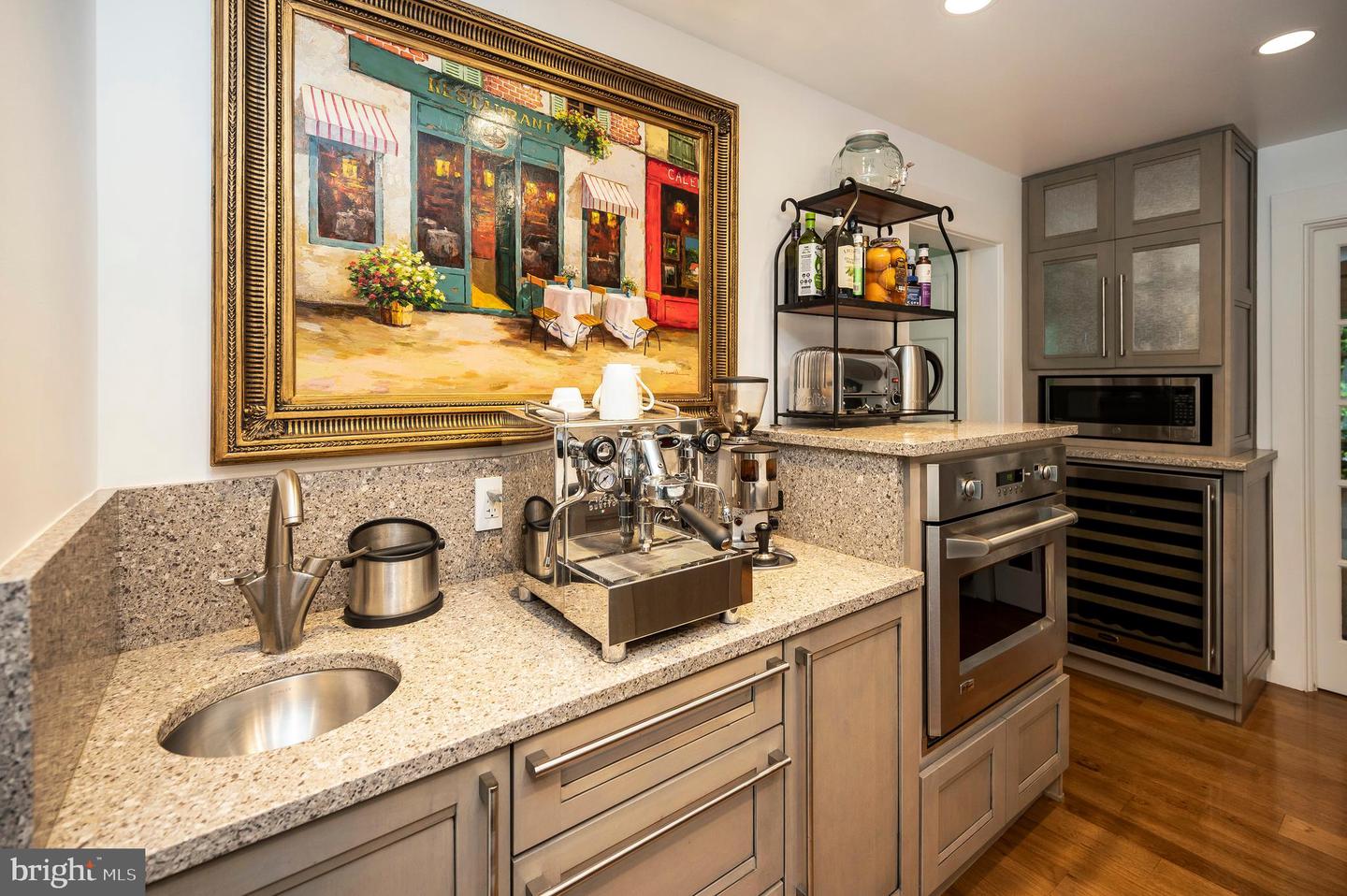 313 Ingleside Dr