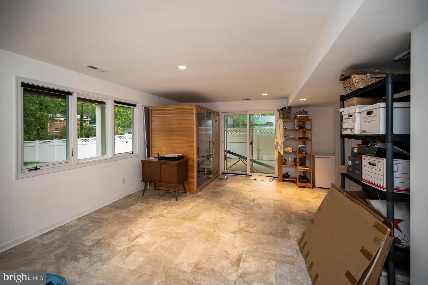 313 Ingleside Dr