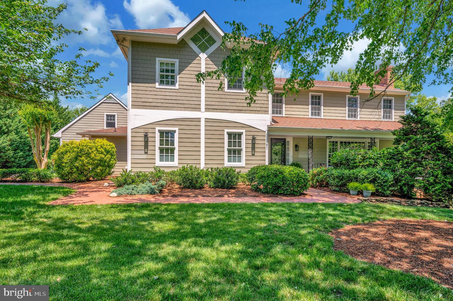 313 Ingleside Dr