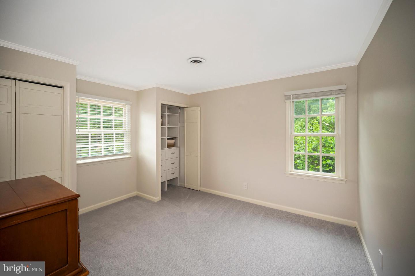 313 Ingleside Dr