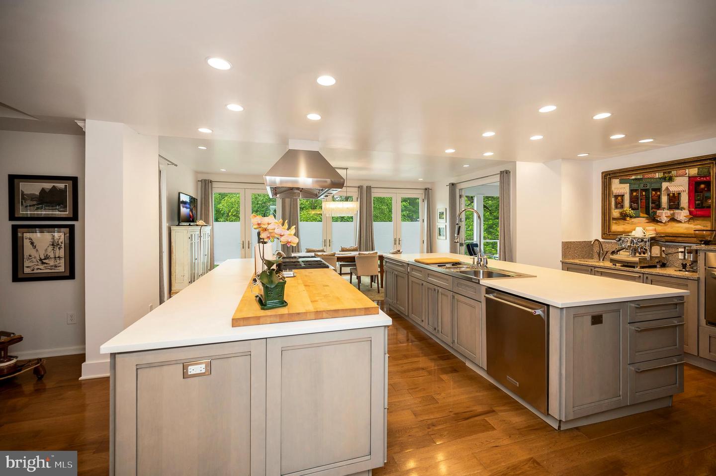 313 Ingleside Dr