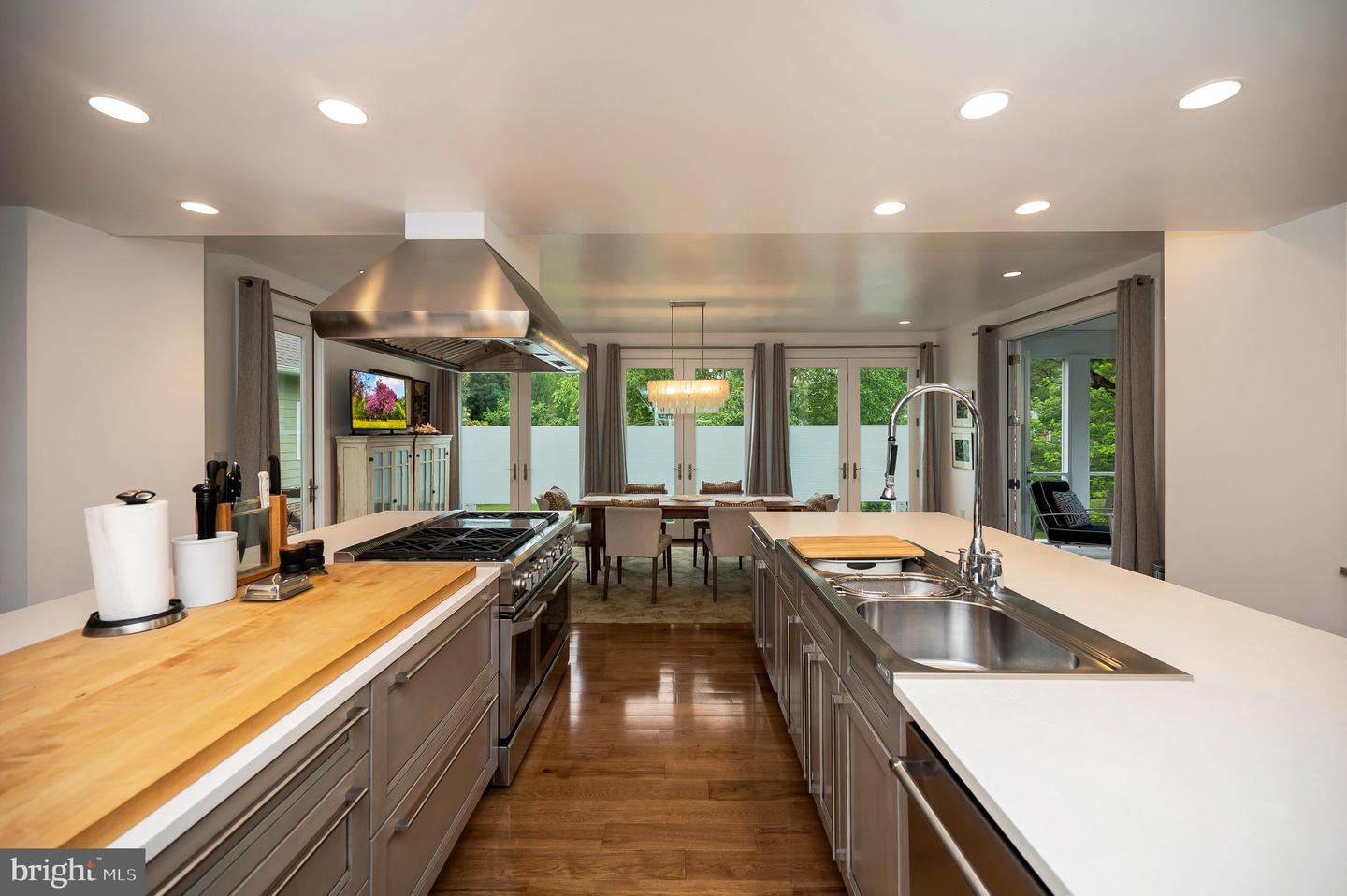 313 Ingleside Dr
