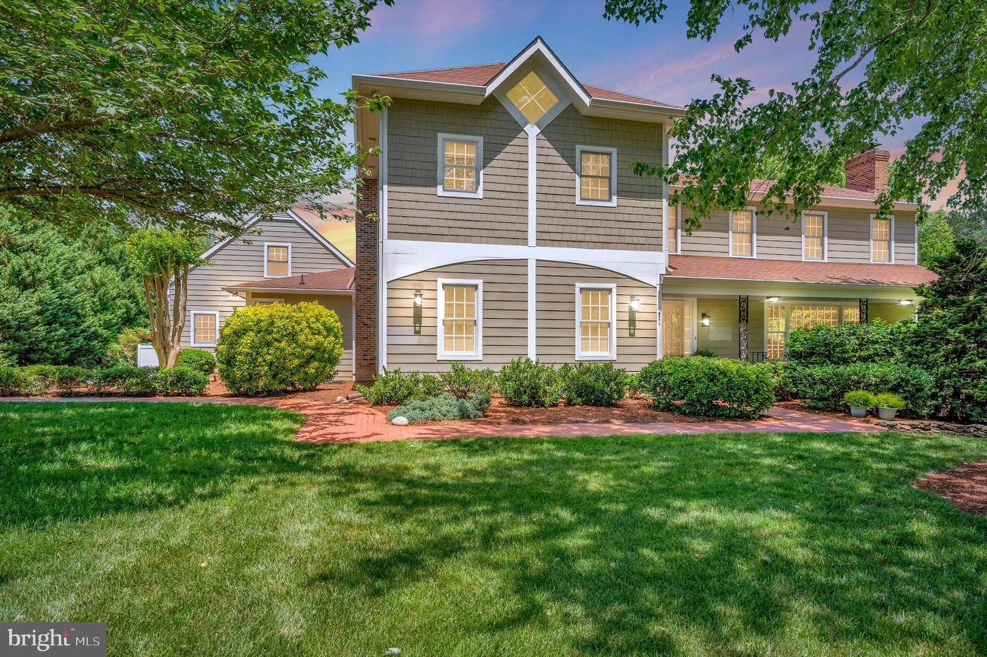 313 Ingleside Dr