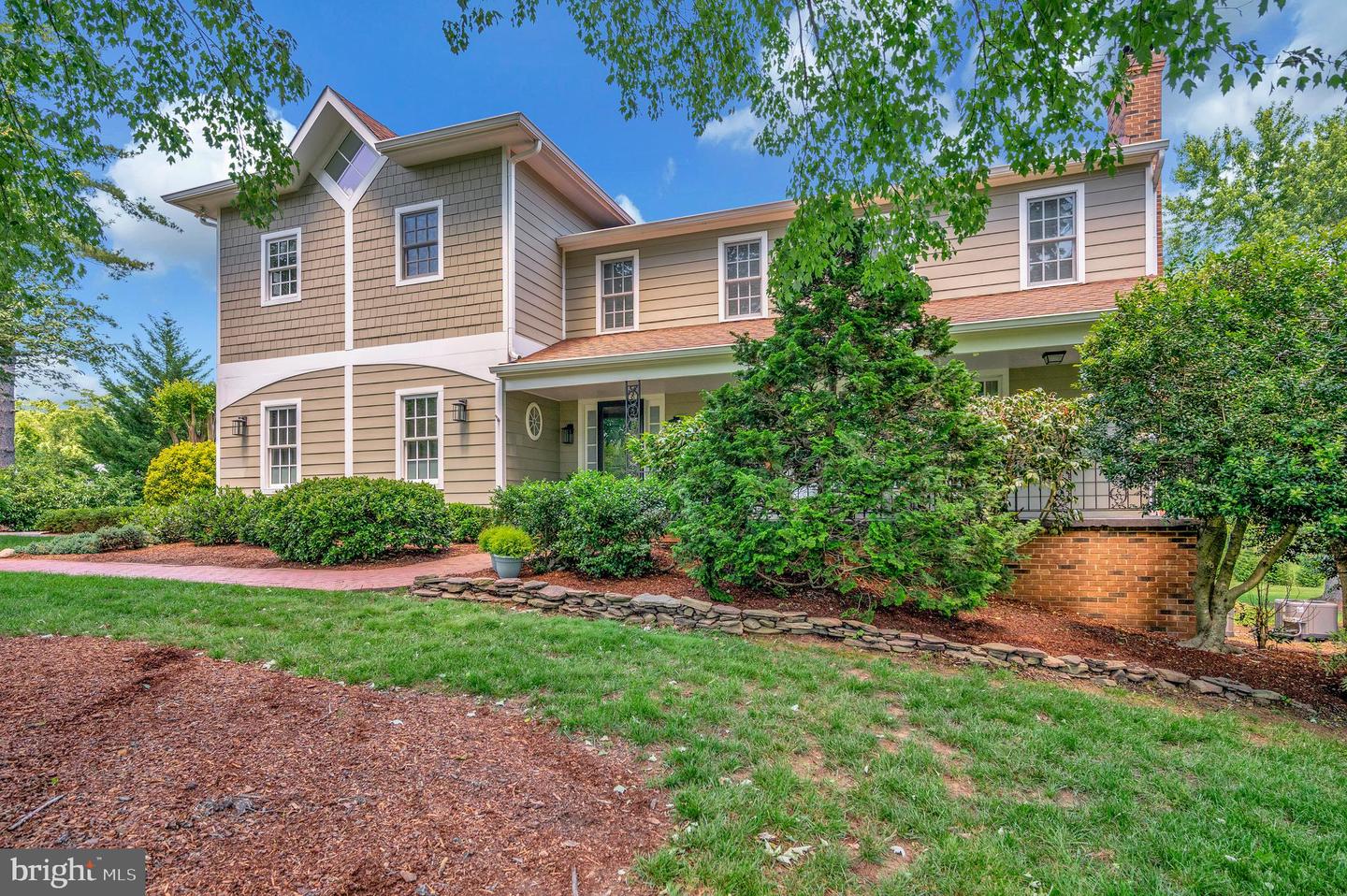 313 Ingleside Dr