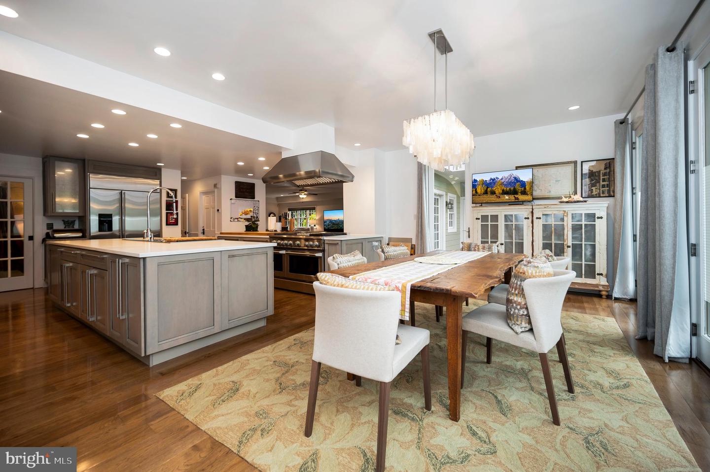 313 Ingleside Dr