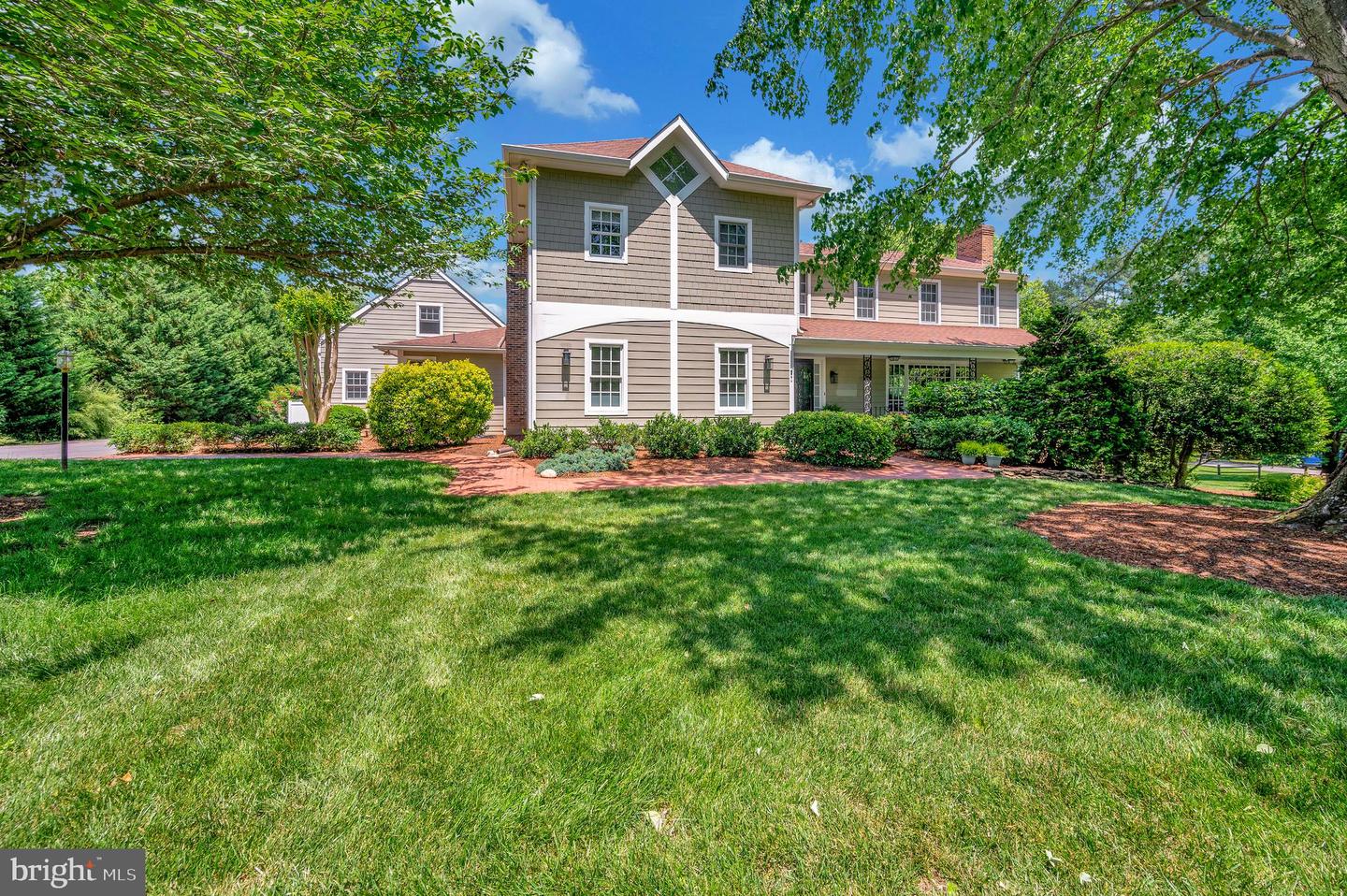 313 Ingleside Dr