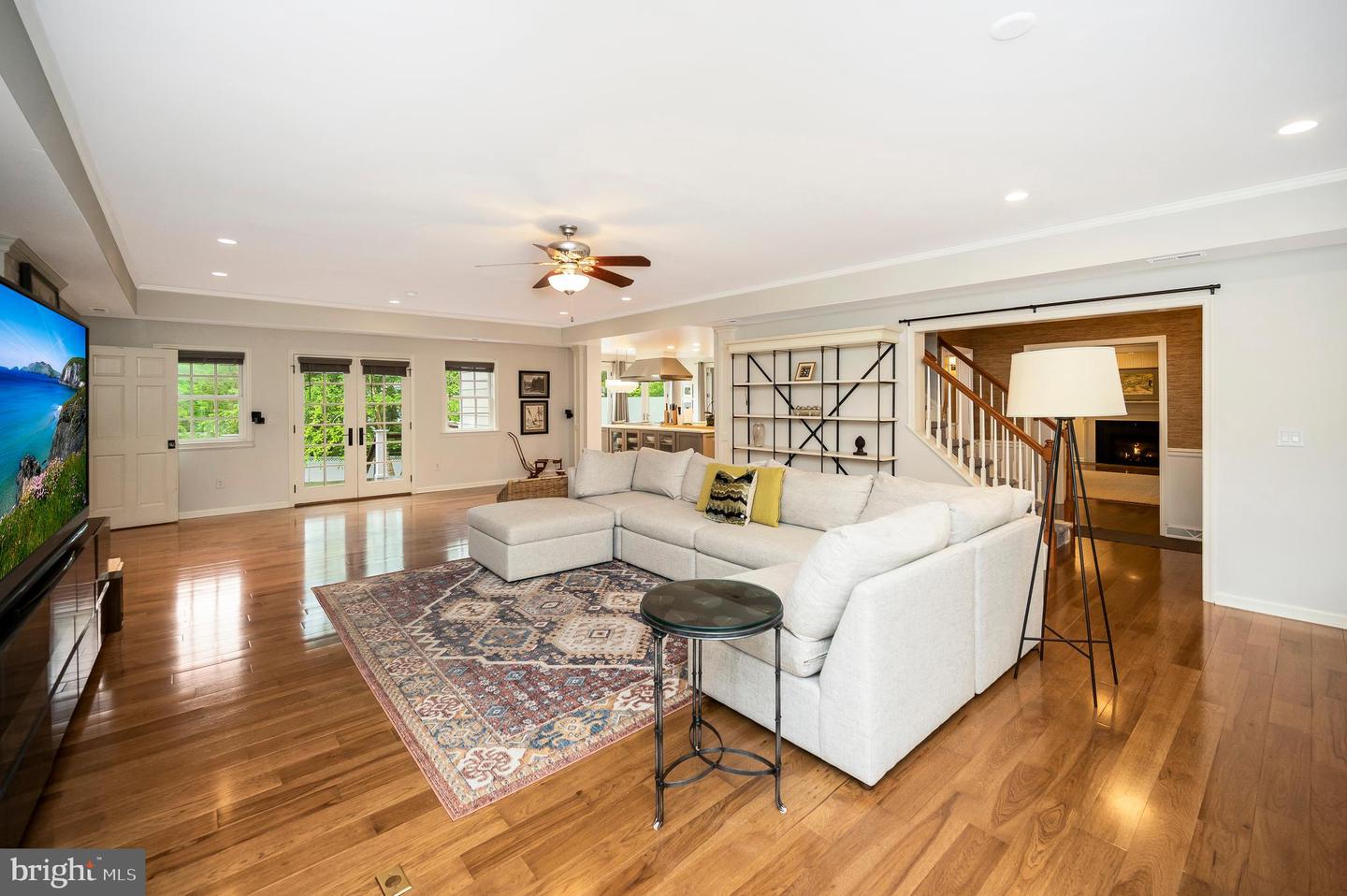313 Ingleside Dr