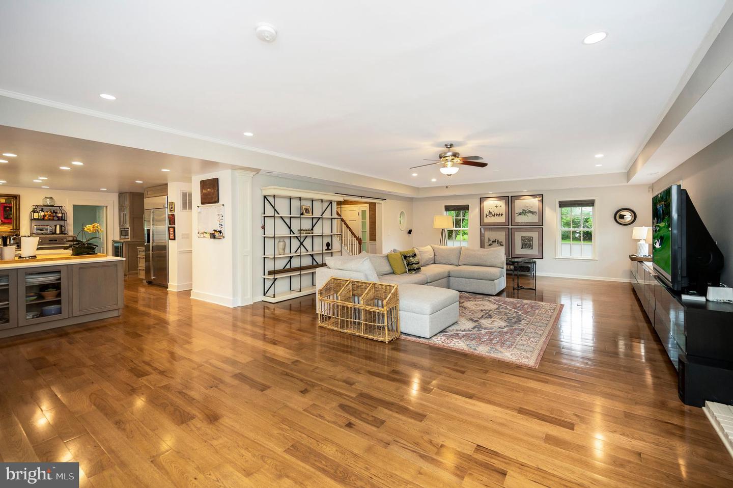 313 Ingleside Dr