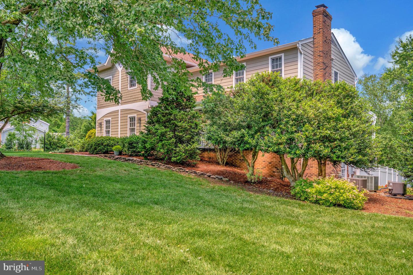 313 Ingleside Dr