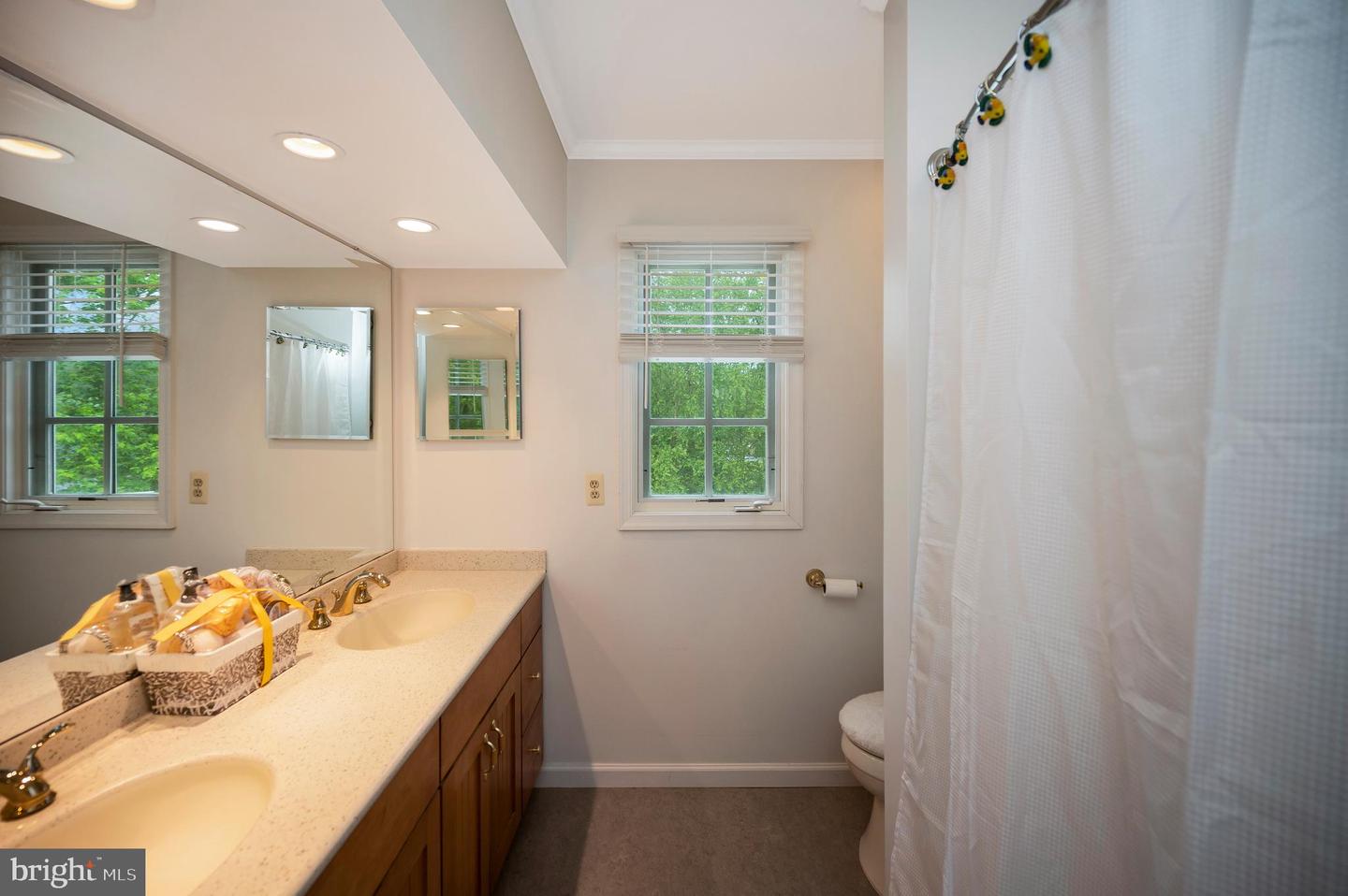 313 Ingleside Dr