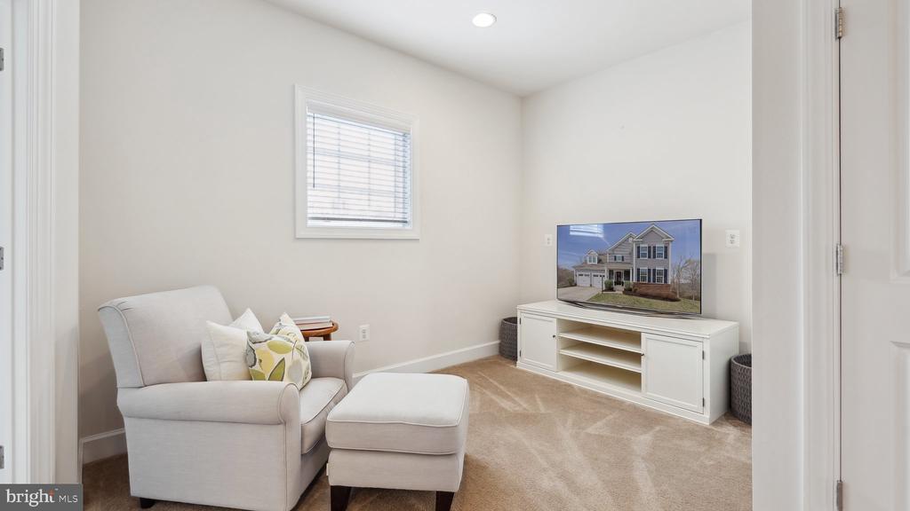 425 PEAR BLOSSOM ROAD