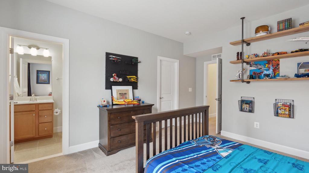 425 PEAR BLOSSOM ROAD