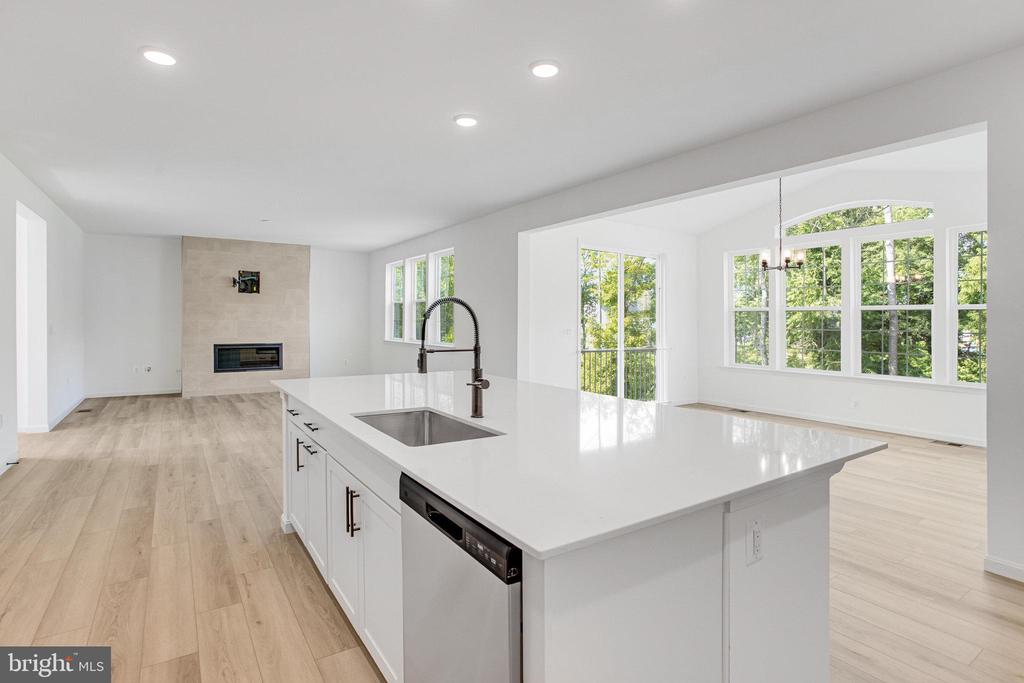 217 CAMWOOD COURT