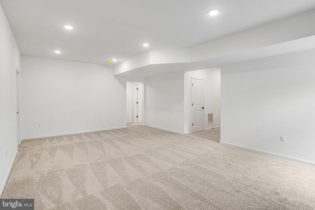 217 CAMWOOD COURT