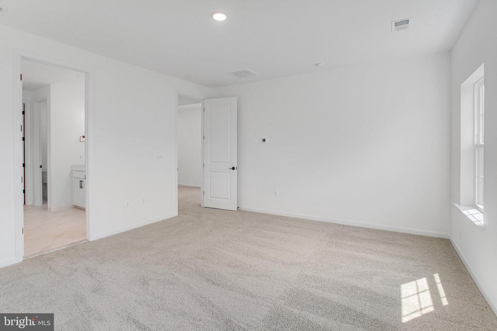 217 CAMWOOD COURT
