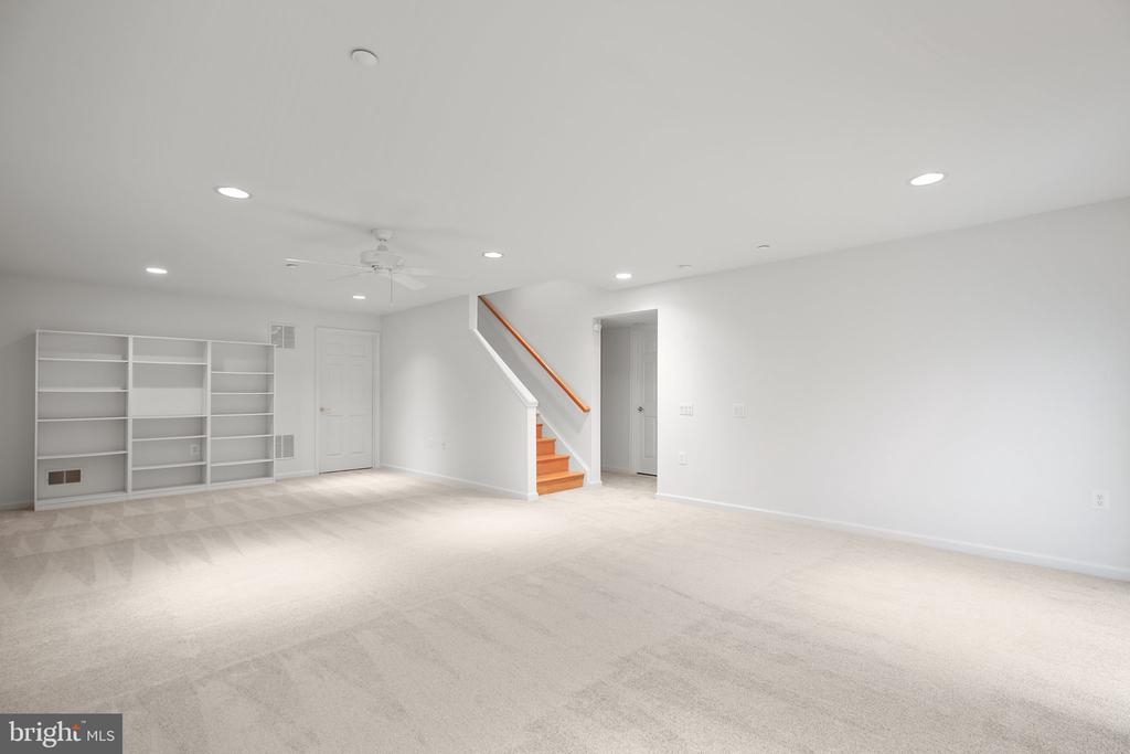 200 Smithfield Way