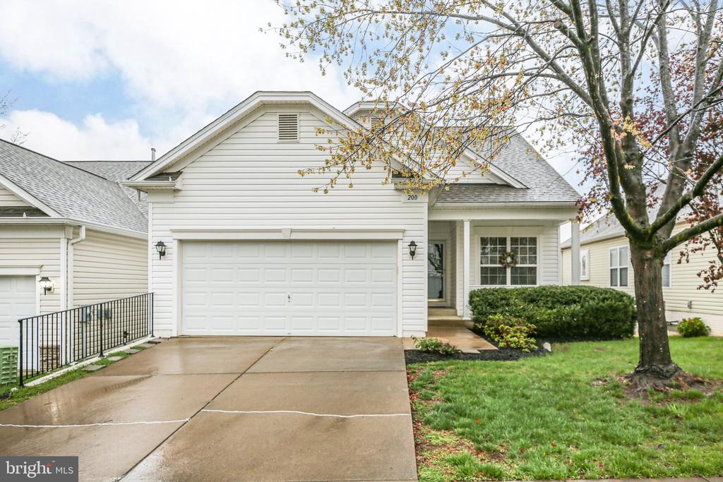 200 Smithfield Way