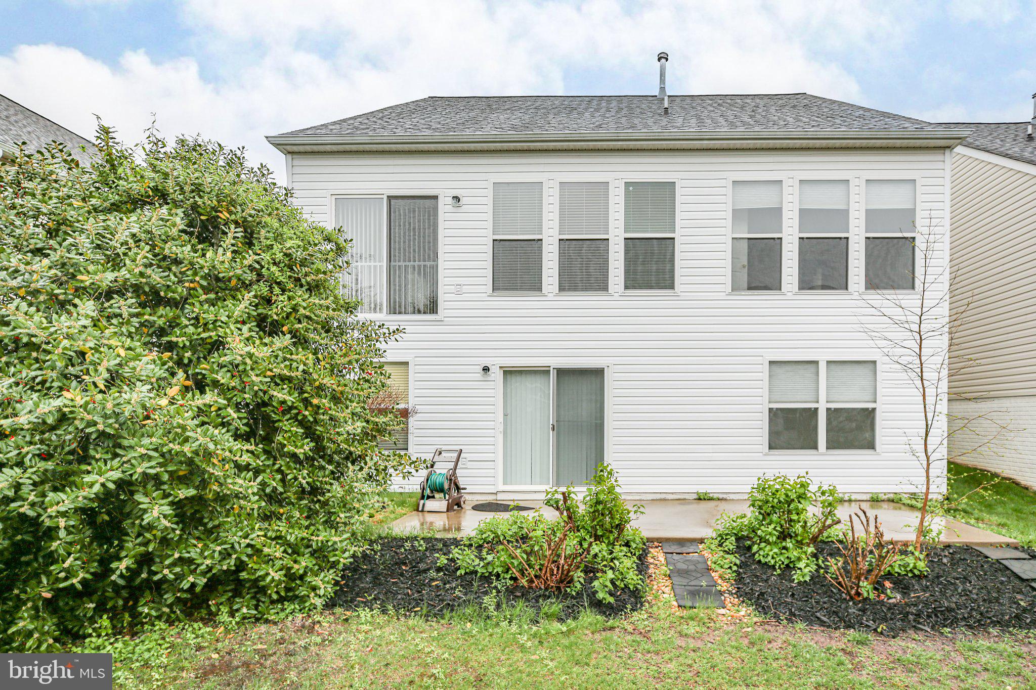 200 Smithfield Way