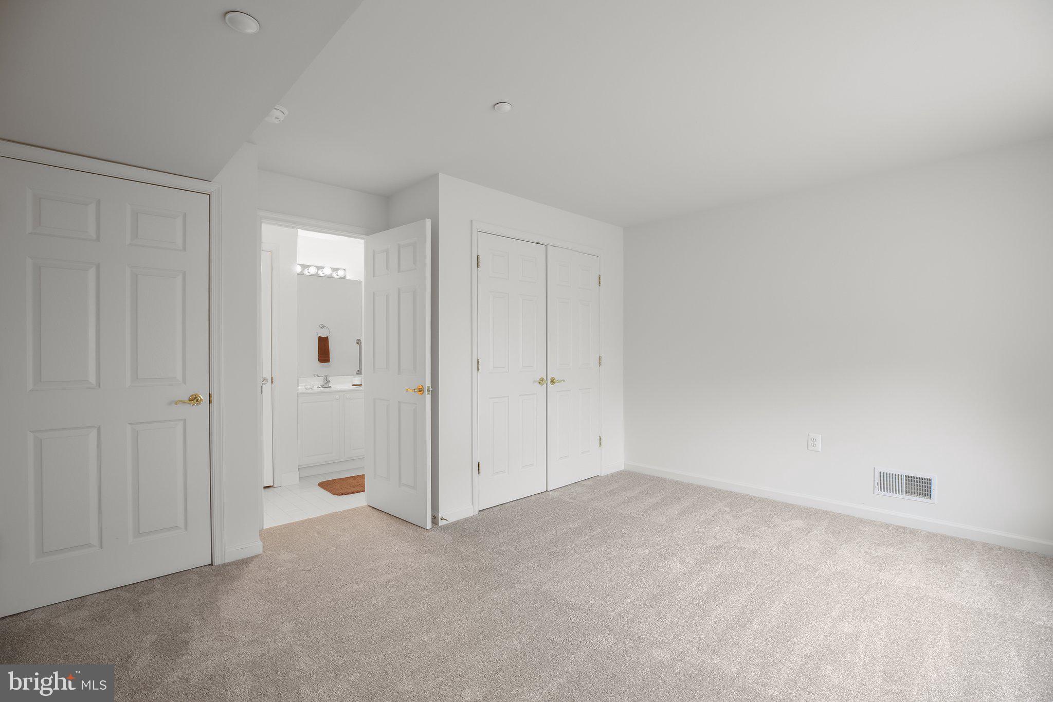 200 Smithfield Way