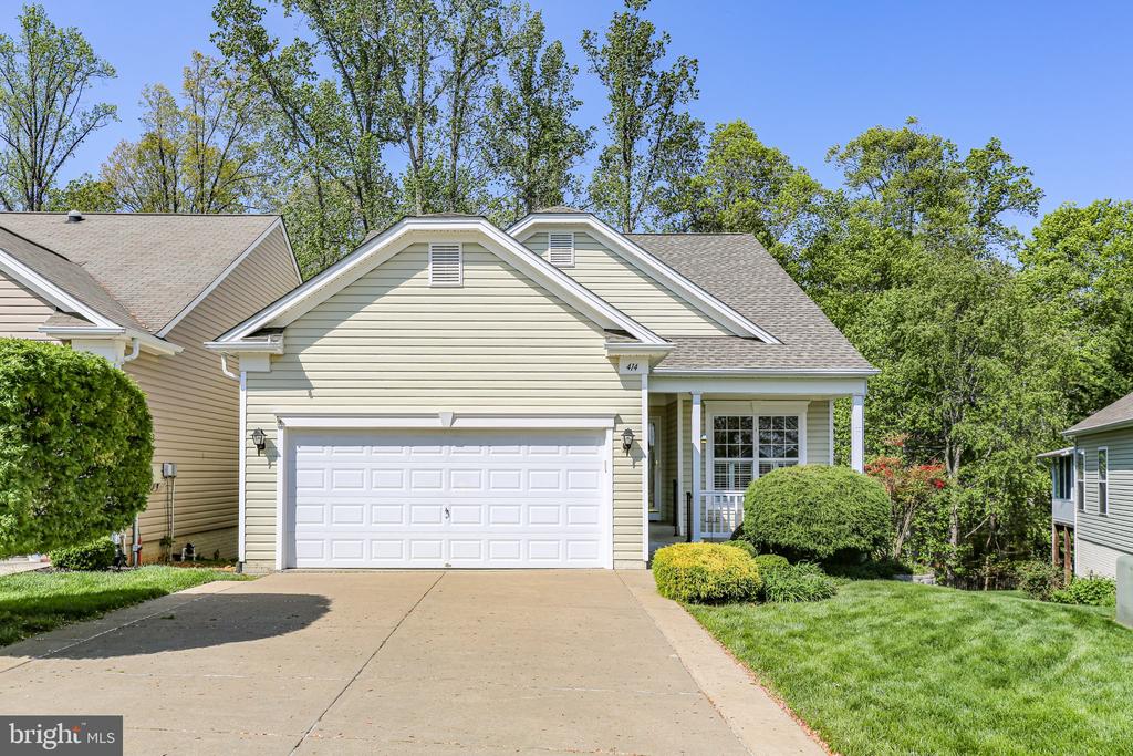 414 Bridgewater Cir