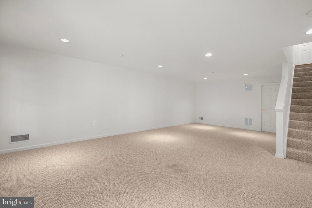 414 Bridgewater Cir