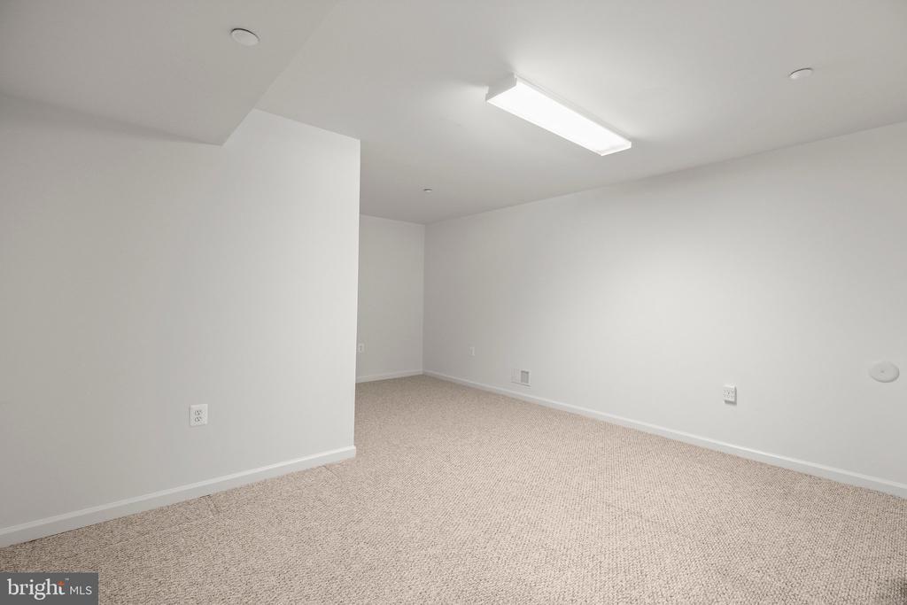 414 Bridgewater Cir
