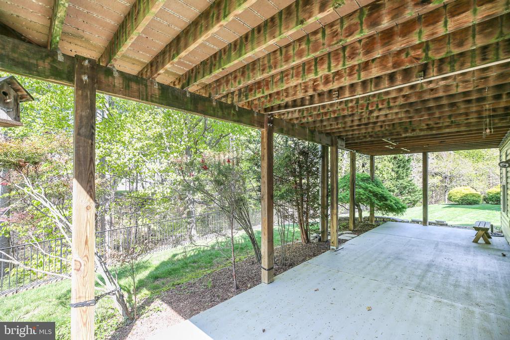 414 Bridgewater Cir