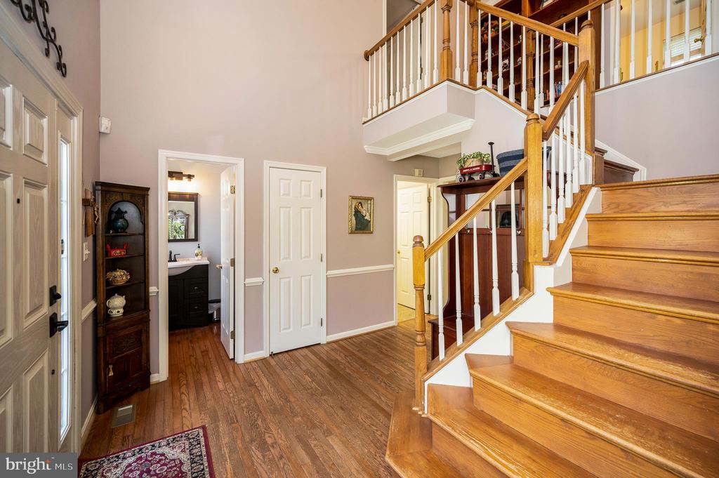 26 Saint Roberts Dr
