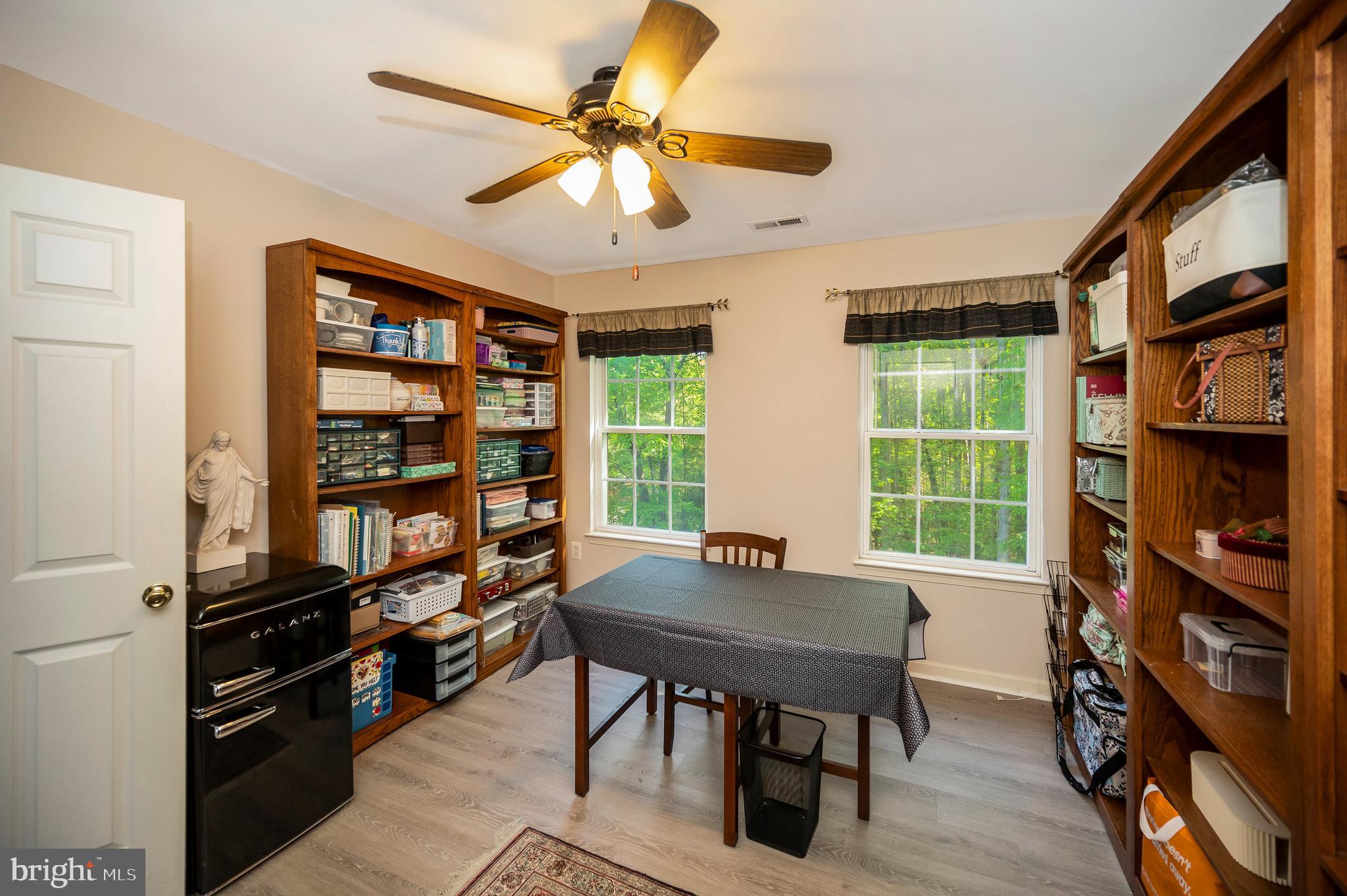 26 Saint Roberts Dr