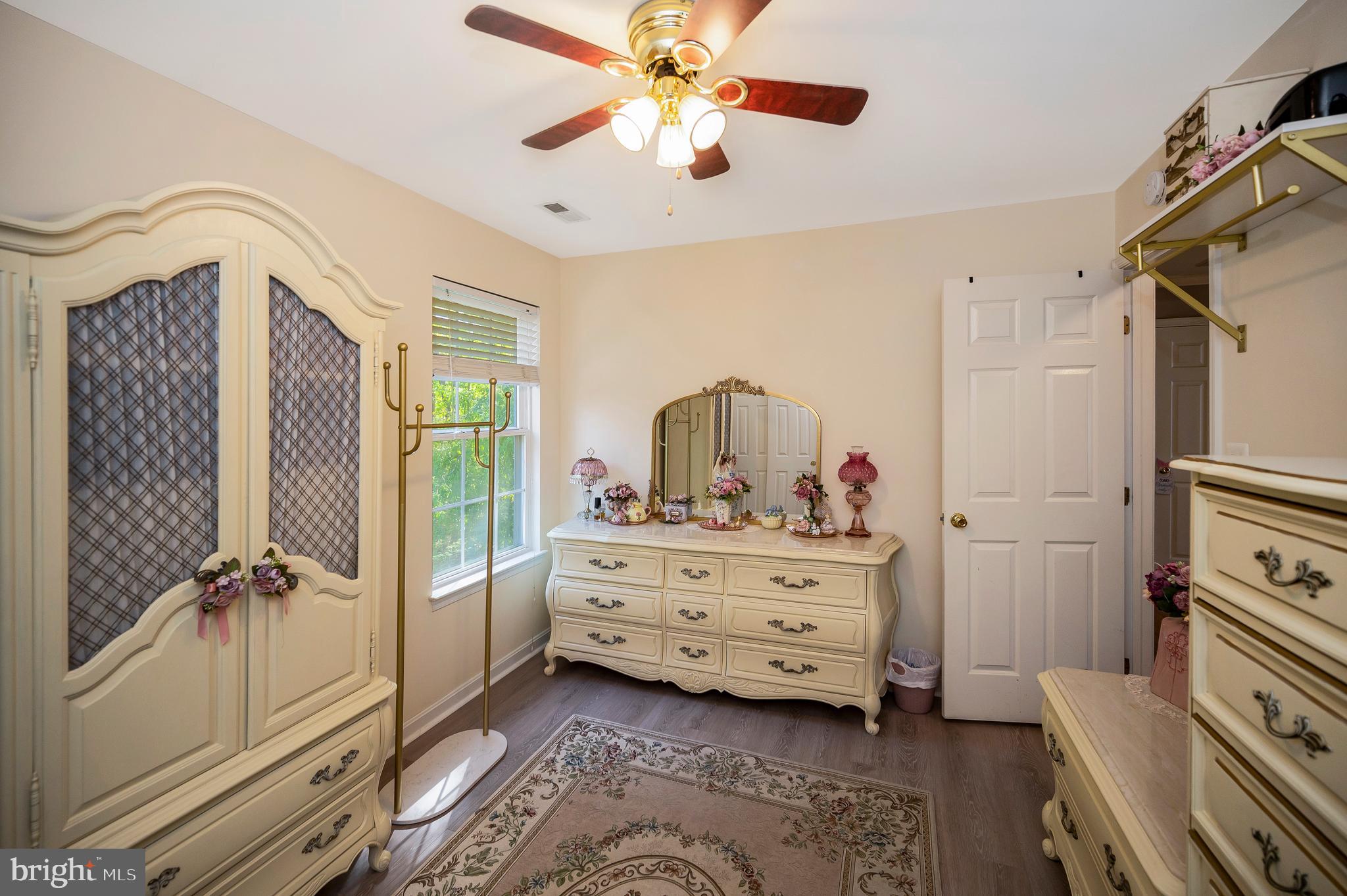 26 Saint Roberts Dr