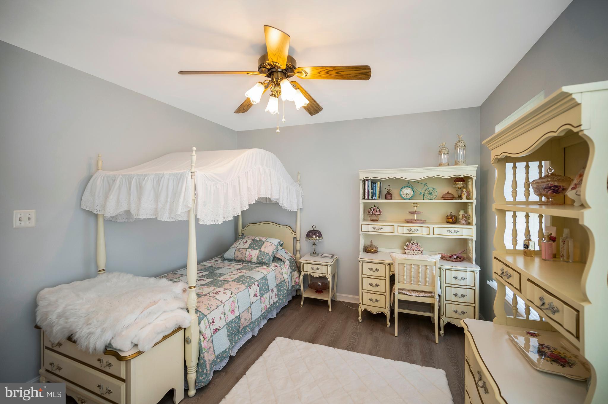 26 Saint Roberts Dr