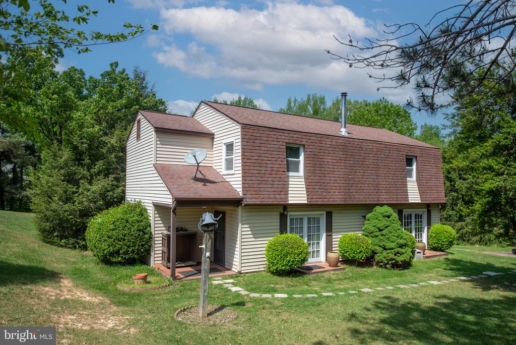 866 TRUSLOW ROAD