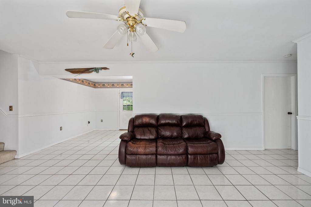 866 TRUSLOW ROAD