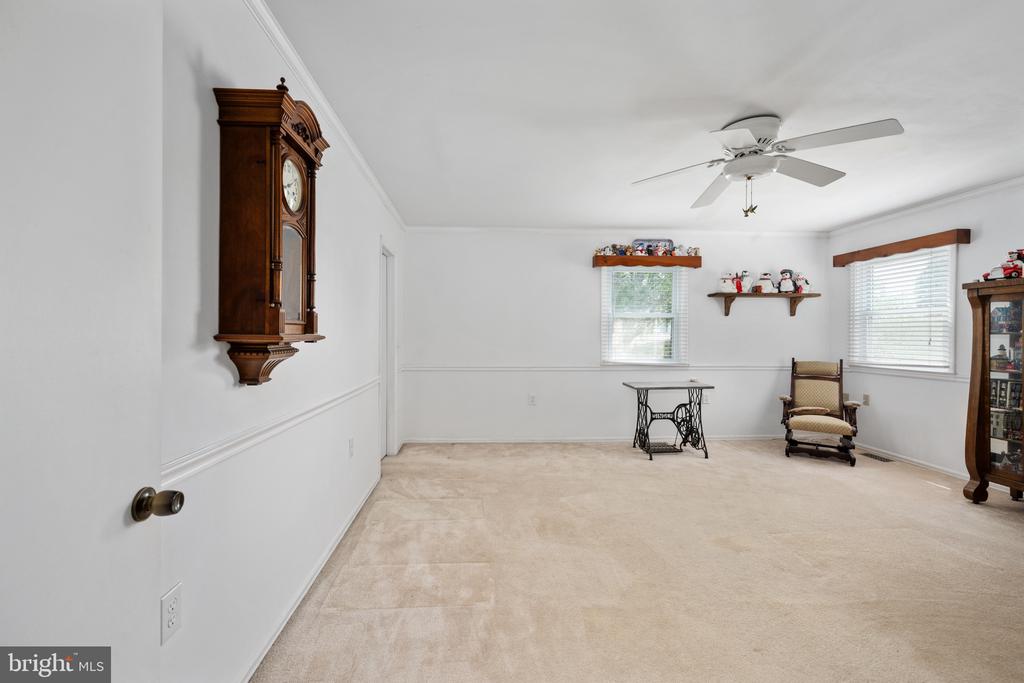 866 TRUSLOW ROAD